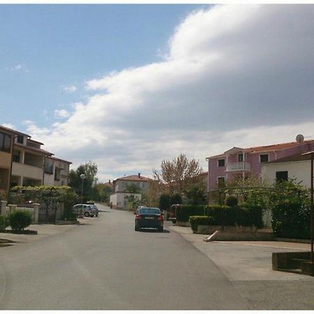 Apartment Mirjana พูลา ภายนอก รูปภาพ