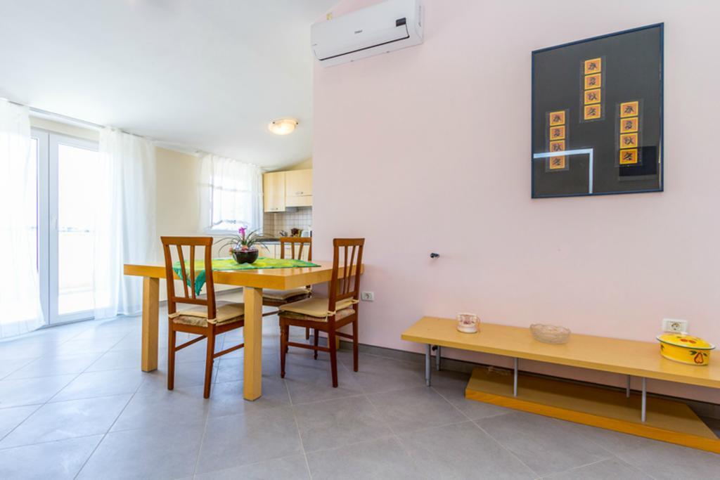 Apartment Mirjana พูลา ห้อง รูปภาพ