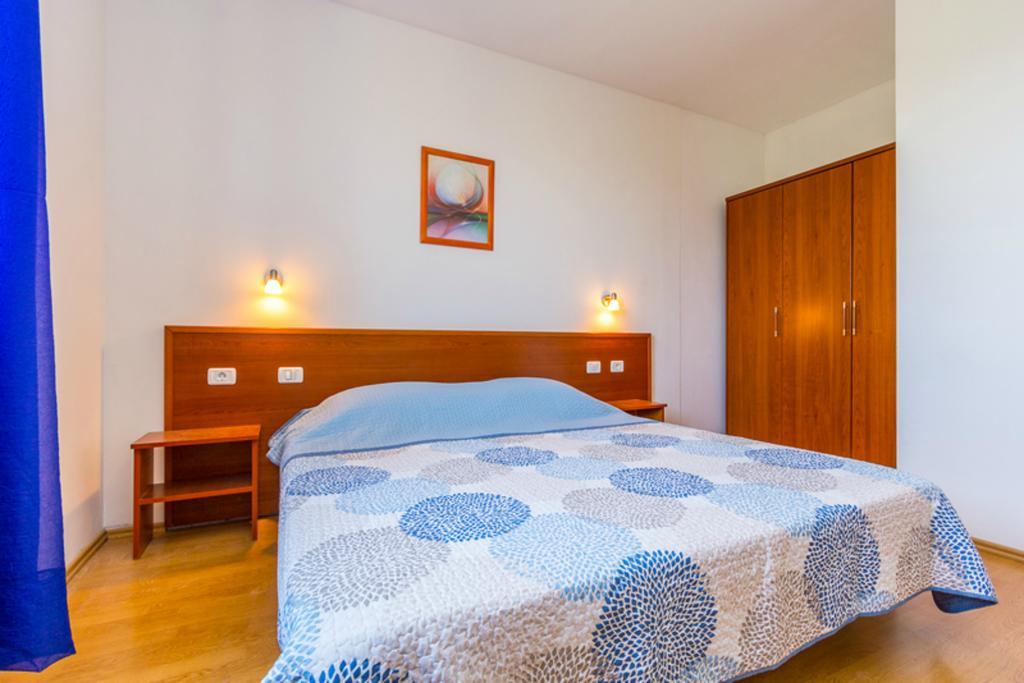 Apartment Mirjana พูลา ห้อง รูปภาพ